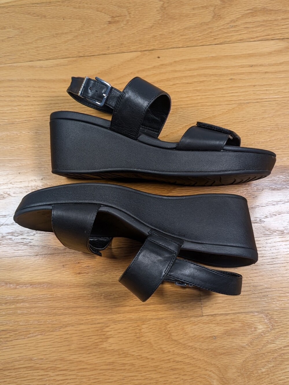 Vionic Black Wedge Sandals - Picture 4 of 8